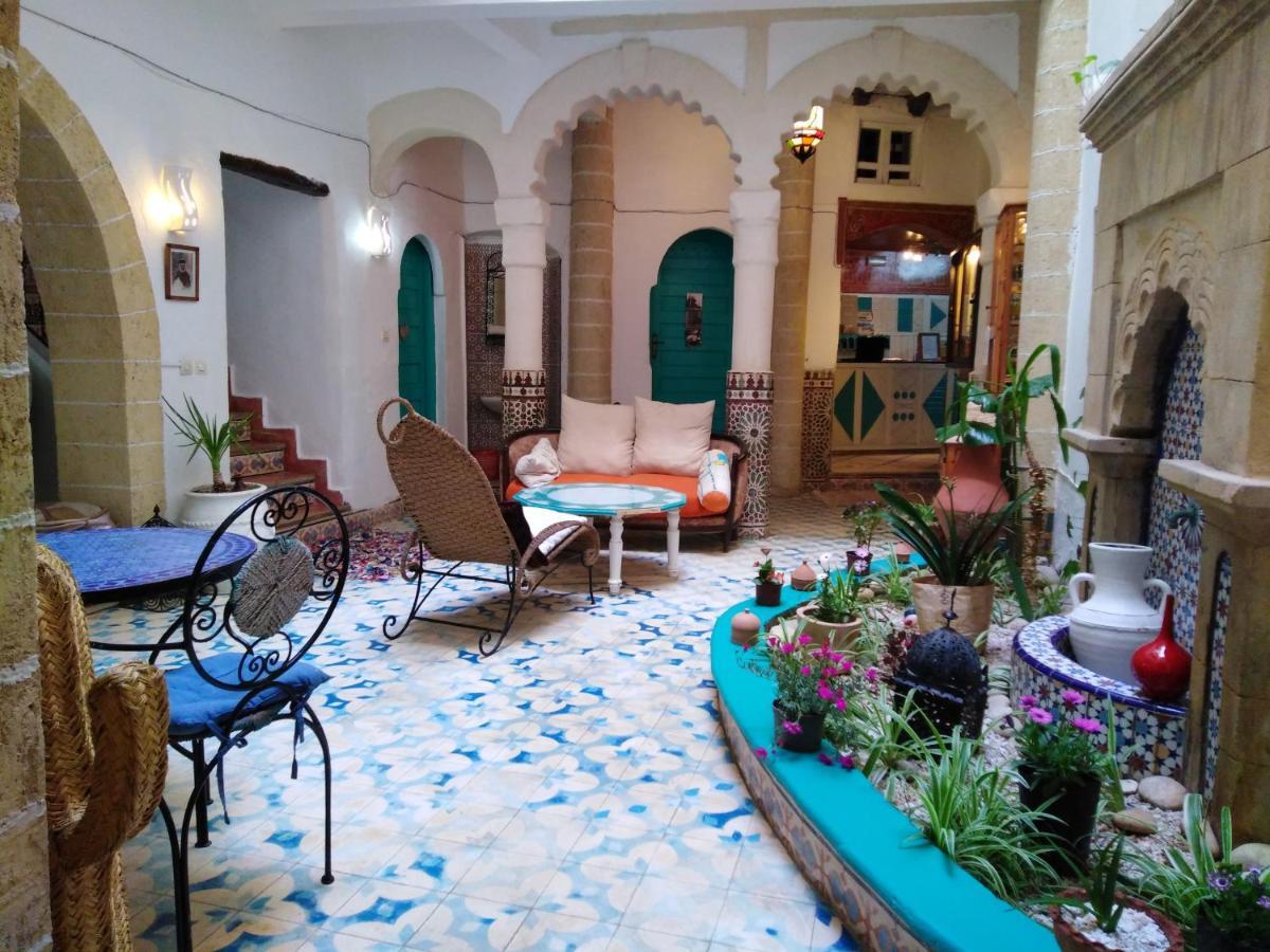Riad Lalla Zina Εσαουίρα Εξωτερικό φωτογραφία